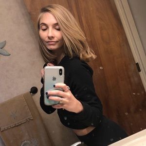 Meet your Posher, Lindzey Michele